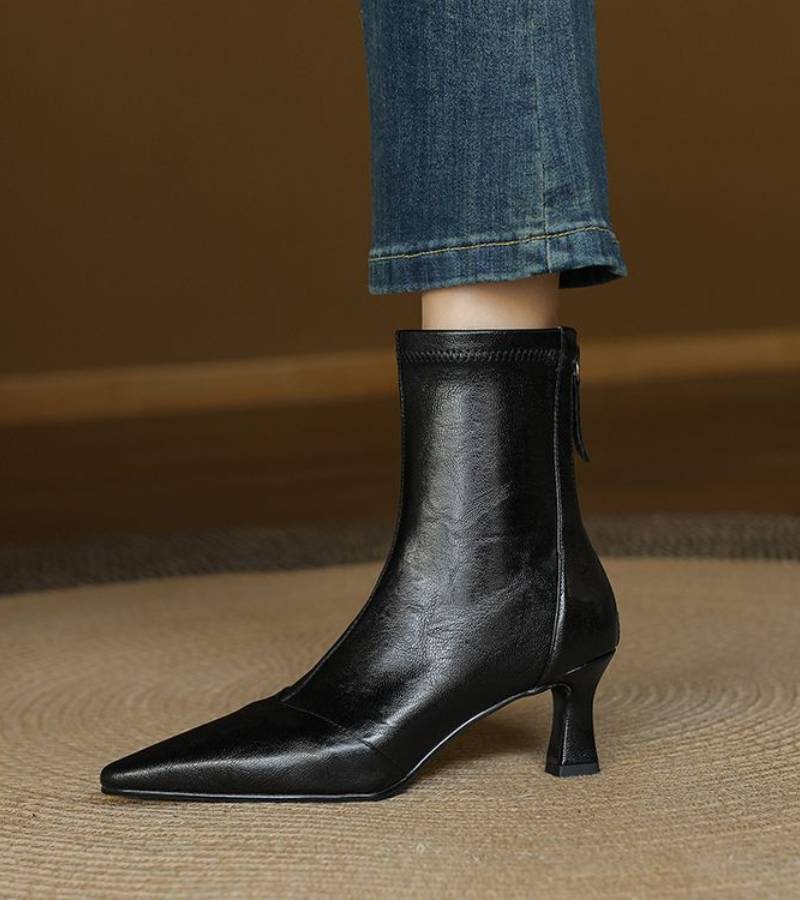 ALÉVANE | Bottines en cuir à talon élégant