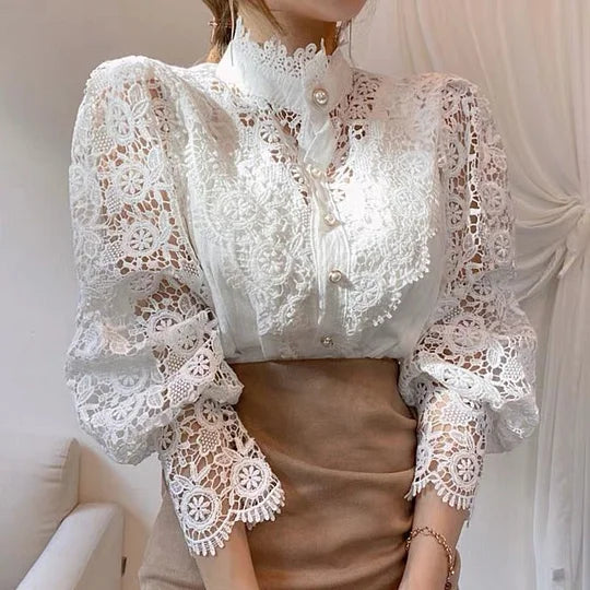 ALÉVANE | Chemise à manches longues avec dentelle et détails Tove