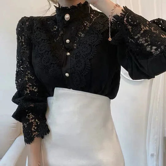 ALÉVANE | Chemise à manches longues avec dentelle et détails Tove