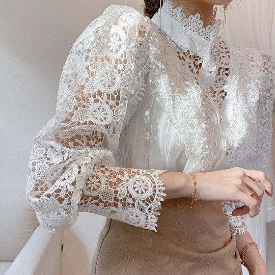ALÉVANE | Chemise à manches longues avec dentelle et détails Tove