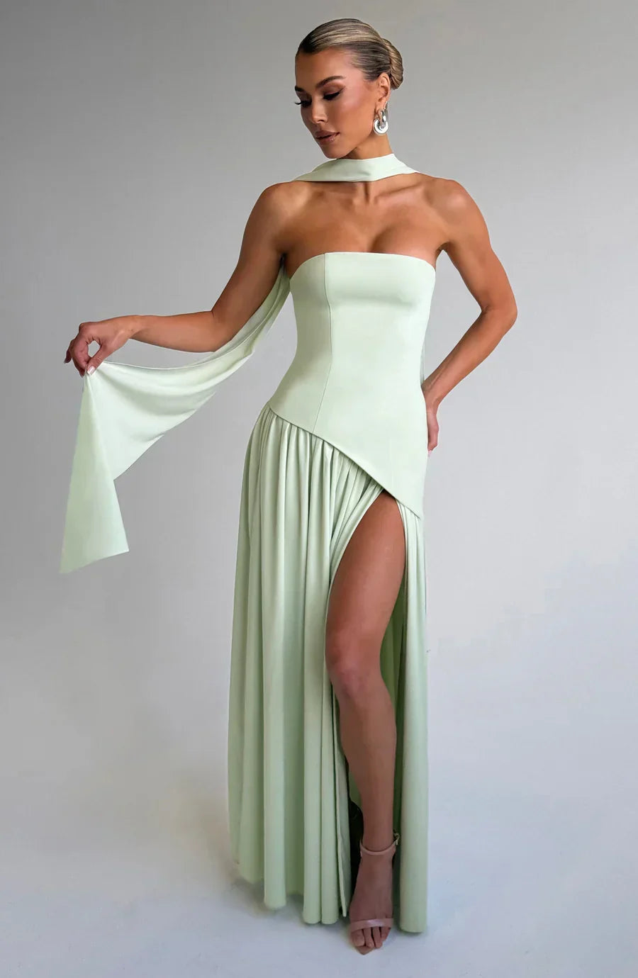 ALÉVANE | Robe Élégante Claire